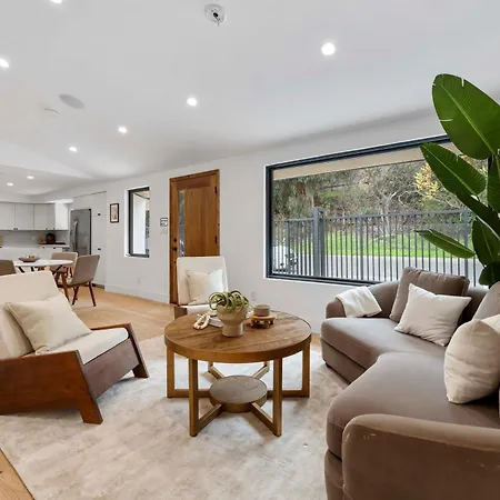 Modern Spacious 3Br Residence, Game Room, Parking